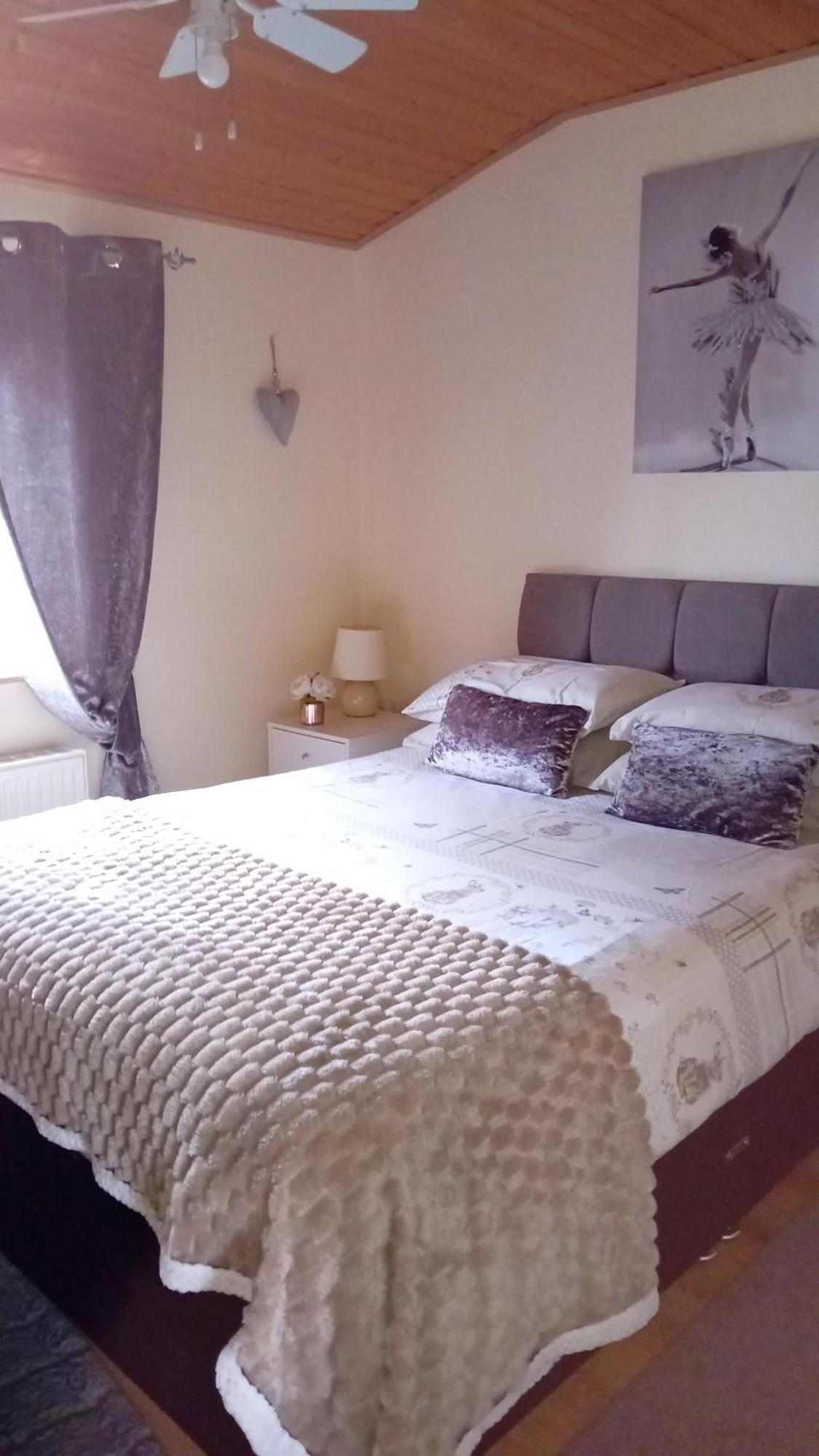 Baytree Lodge At Three Lochs Holiday Park, New Ask About Our Packages Birthday ,Anniversary,Family,Pamper Packages Available Balminnoch Dış mekan fotoğraf